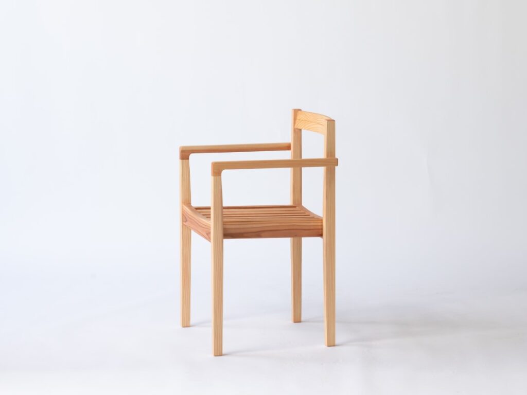 Stacking chair 徳島神山産ヒノキ